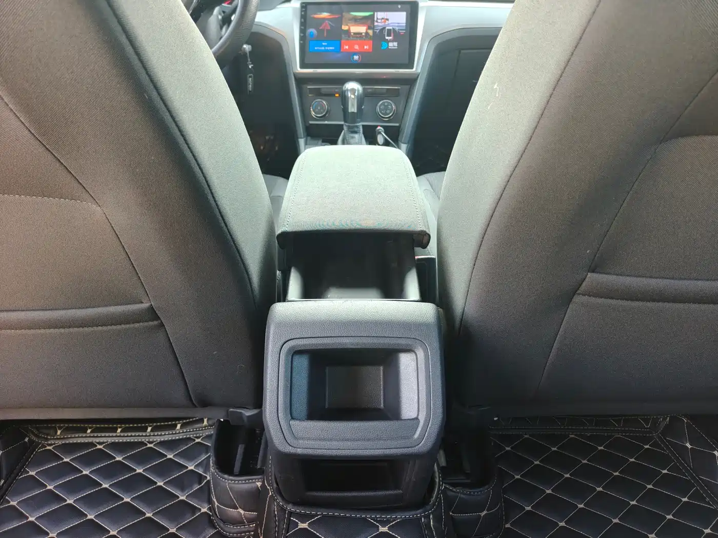 Volkswagen Lamando 2015 2015 230TSI DSG Style