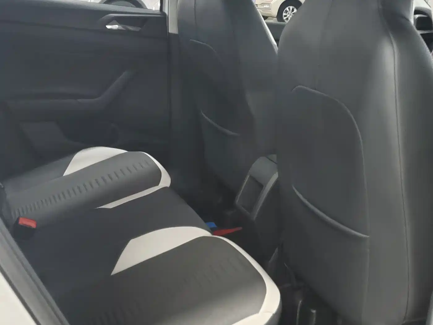 Volkswagen Polo 2024 2023 Facelift Plus 1.5L Auto Chroma Tech Edition
