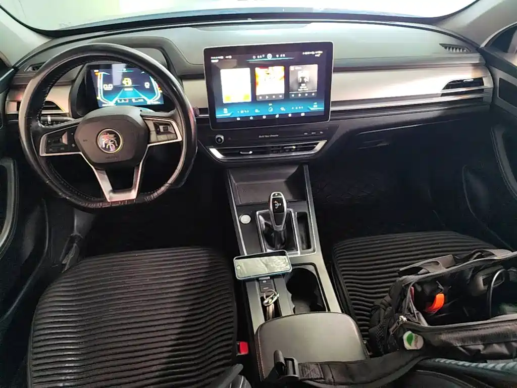 BYD Qin Pro 2019 2018 1.5TI Automatic Smart Connect Prestige Edition