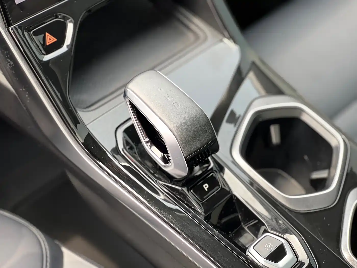 GEELY AUTOMOBILE BOYUE L