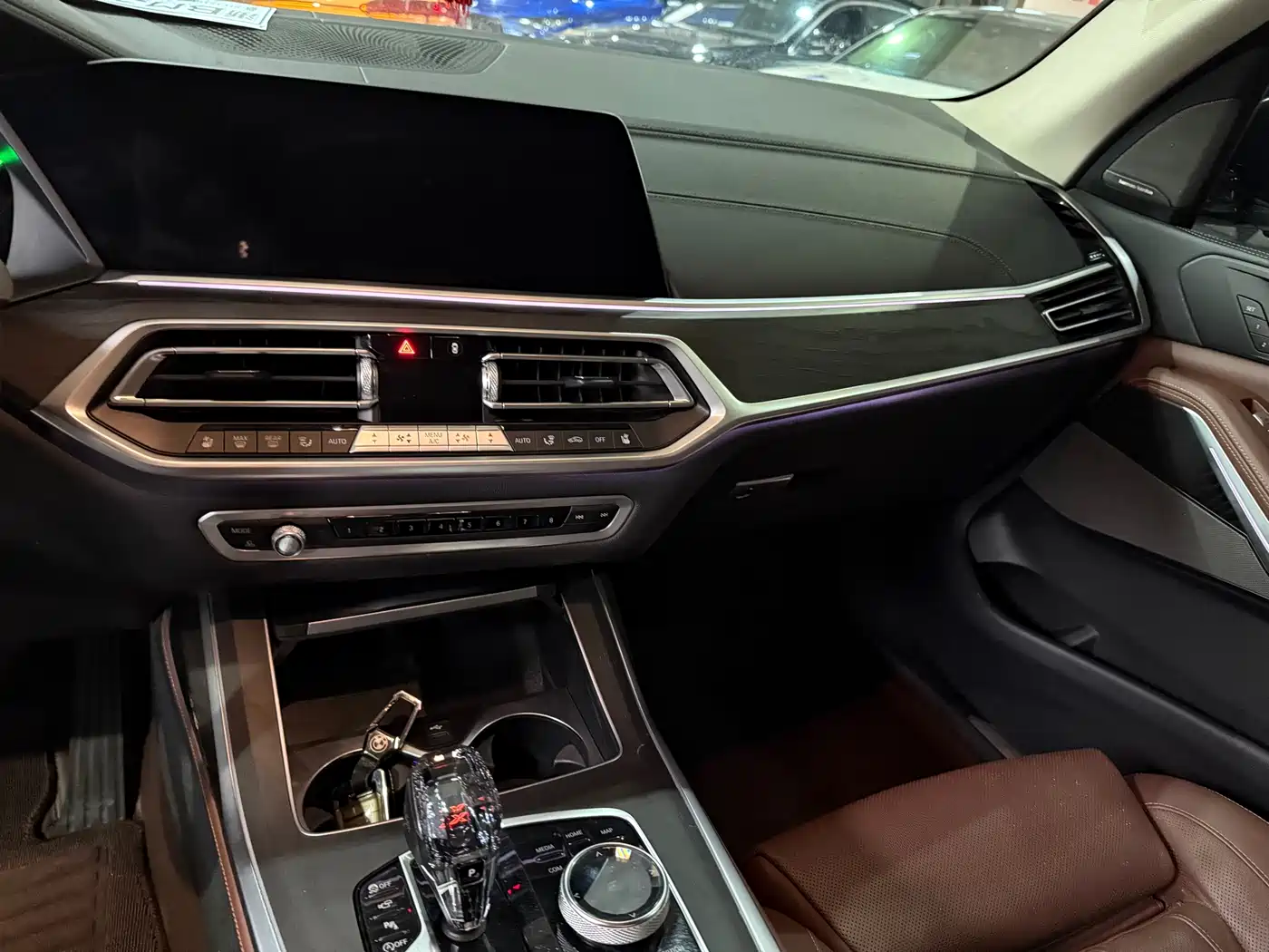 BMW X7 2020 xDrive40i Leading Luxury Package фото 7