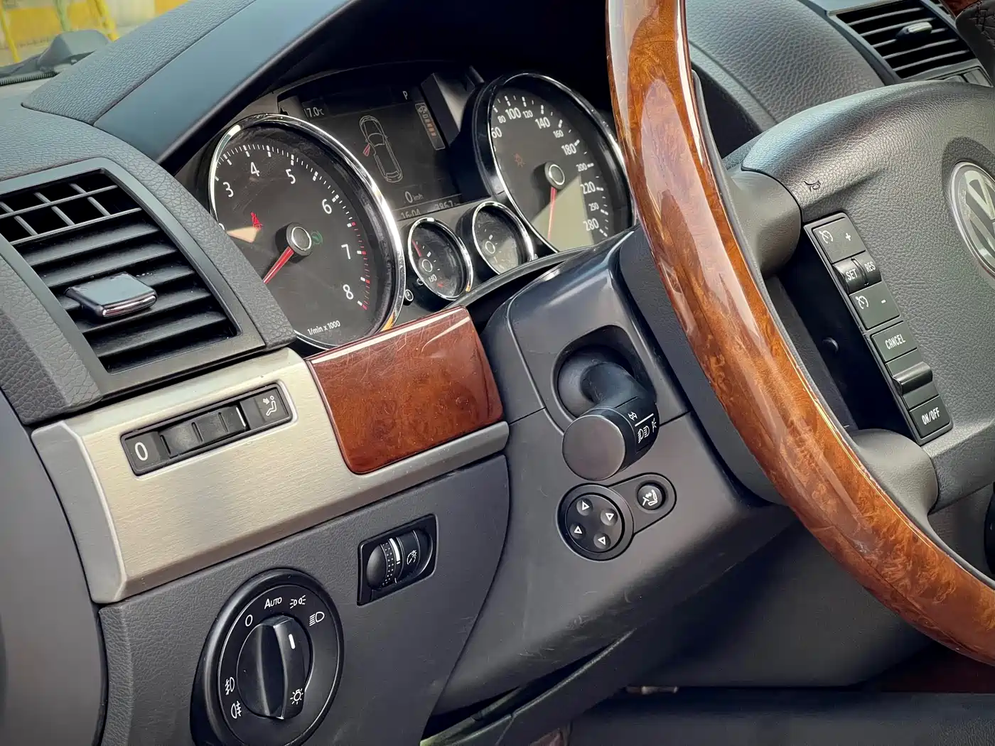 Volkswagen Touareg 2009 2007 3.6L Luxury