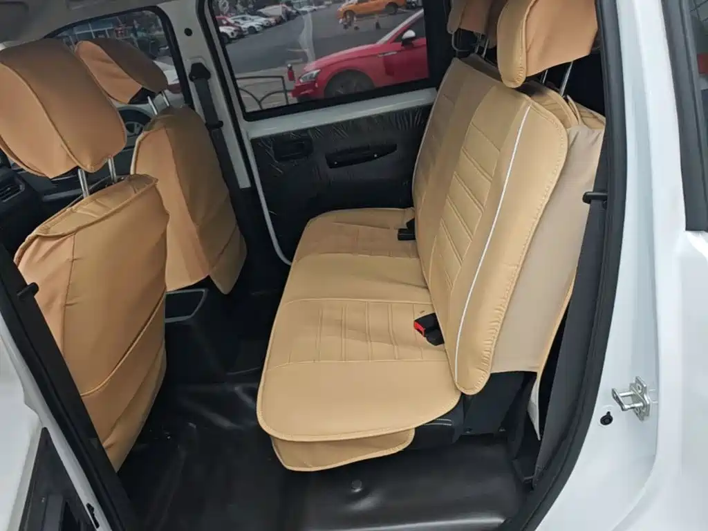 Wuling Motors Wuling Hongguang PLUS 2024 2020 1.5L Manual Standard 5-seater