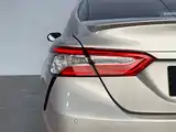 Фото 13 - Toyota Camry