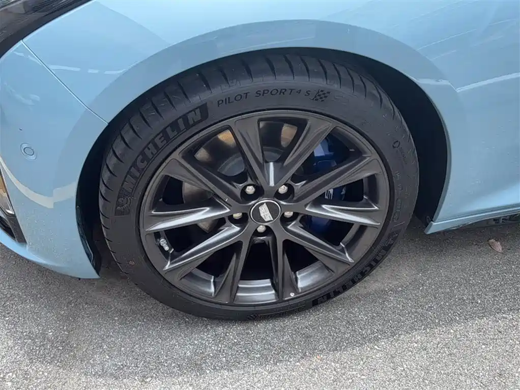 Cadillac CT5 2025 Model 28T Track Performance Edition + Peak Track Package фото 9