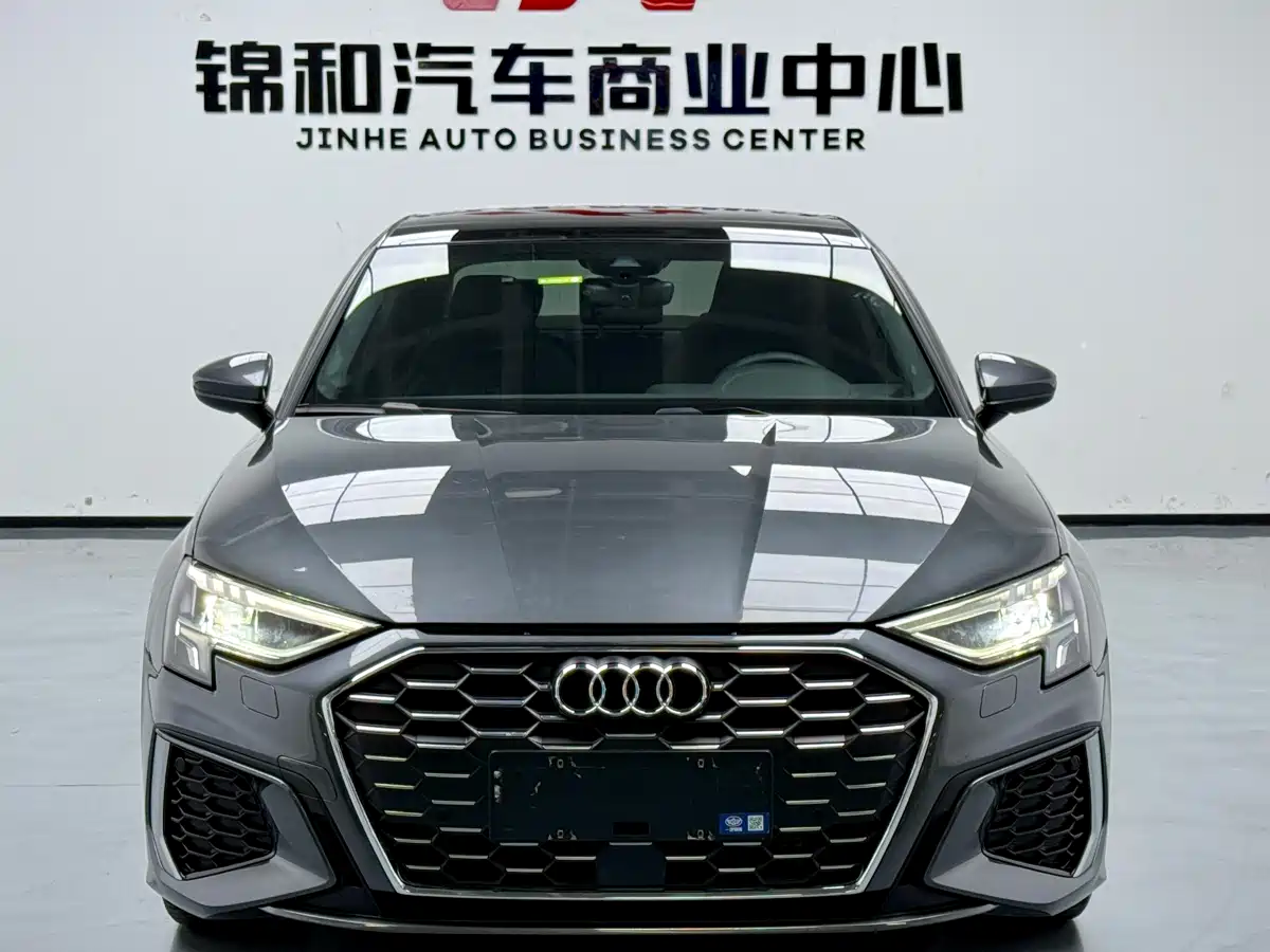 Audi A3 2023 A3L Limousine 35 TFSI Fashion Sport фото 2