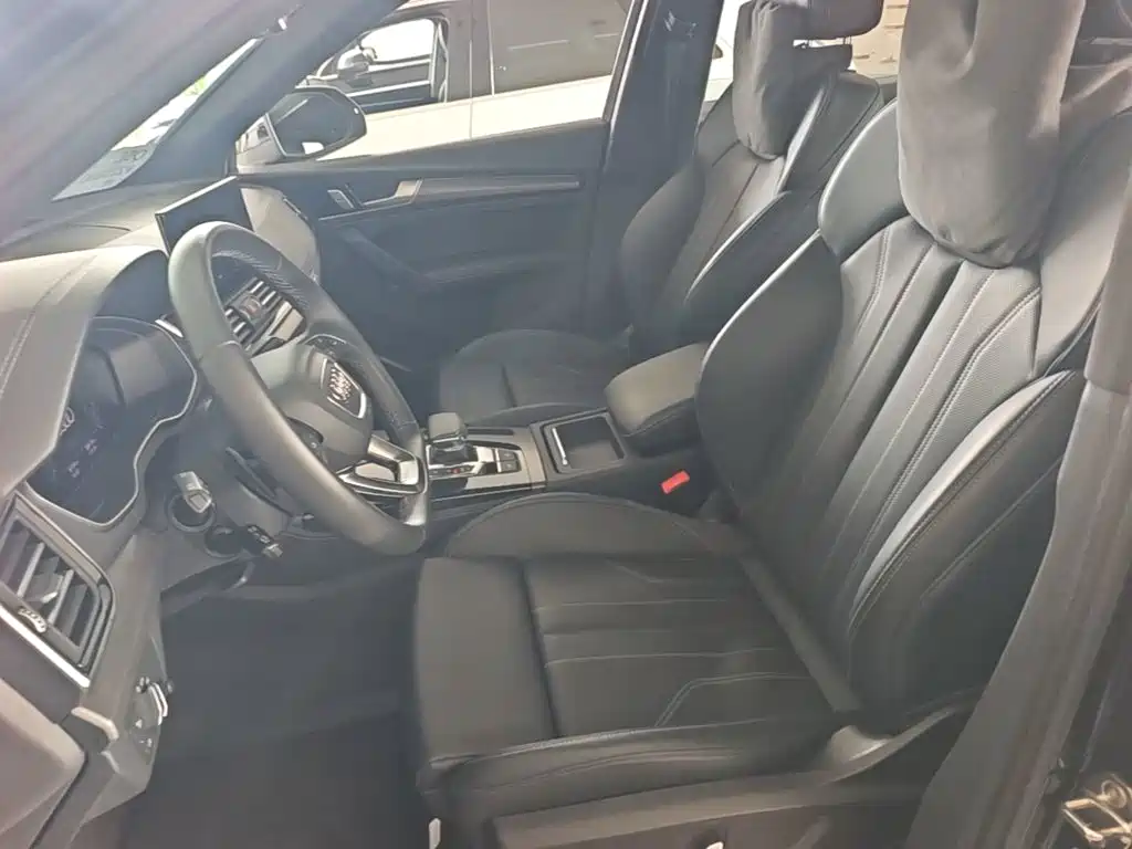 Photo 20 - Audi Q5L