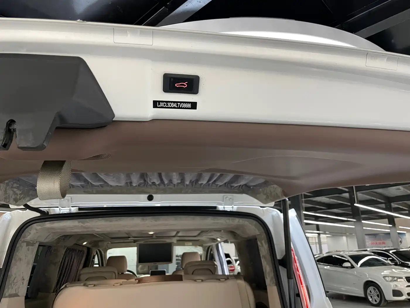 Ford Tourneo 2020 2020 2.0T Auto Elite Edition China VI