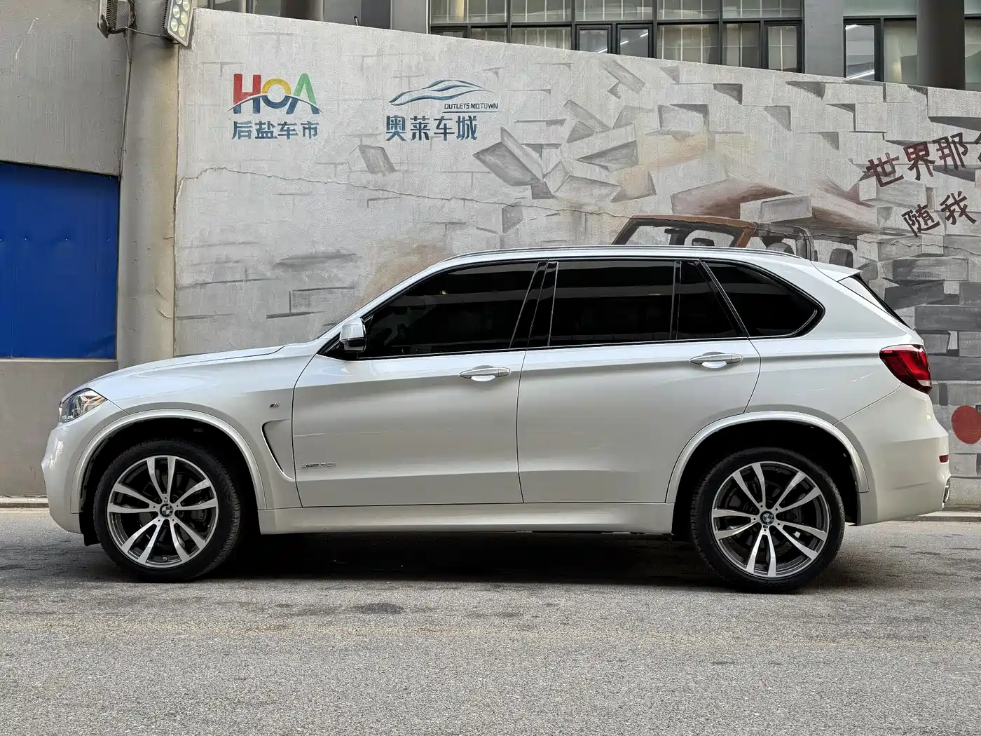 BMW X5 (Import) 2018 xDrive35i M Sport Luxury Model фото 3