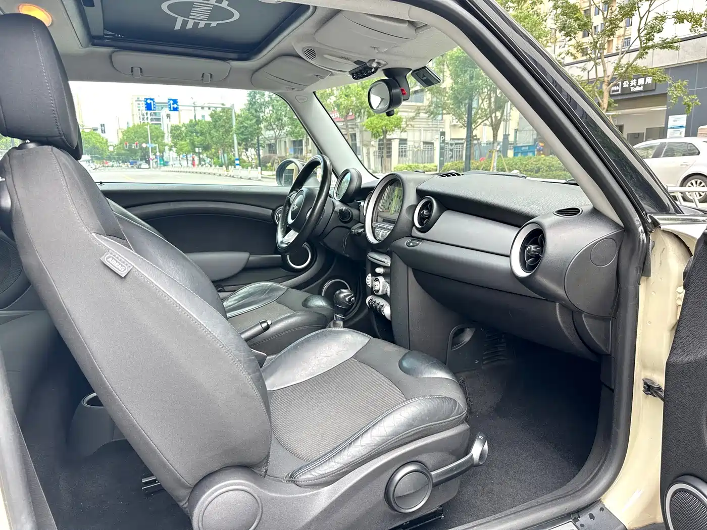 MINI MINI 2010 2007 Model 1.6L COOPER Excitement