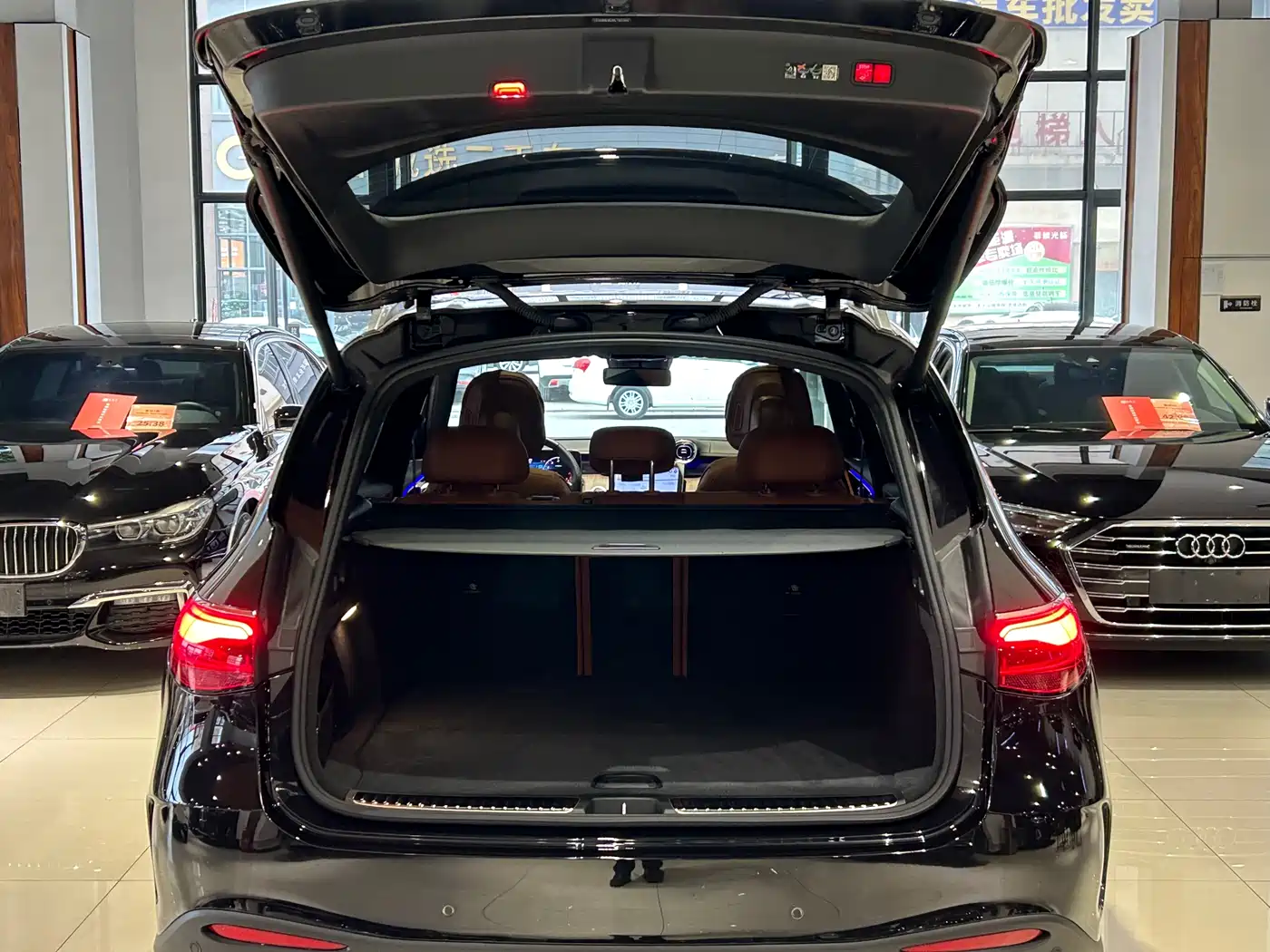 Mercedes-Benz GLC 2024 Facelift GLC 300 L 4MATIC Sport 5-seater фото 28