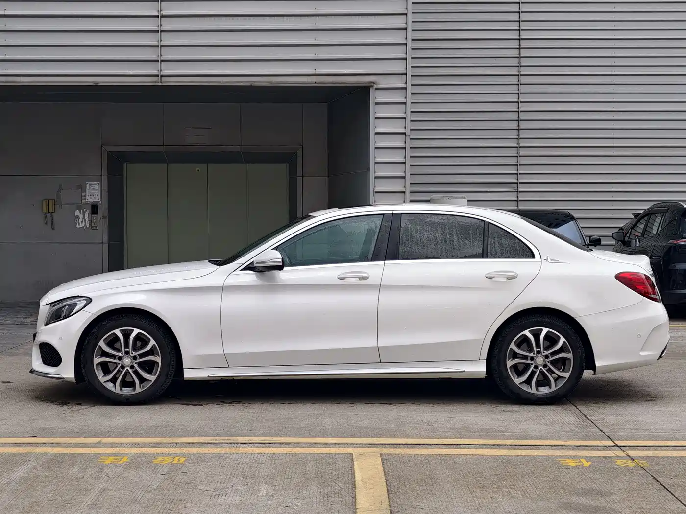 Mercedes-Benz C-Class 2016 C 180 L Sport фото 5