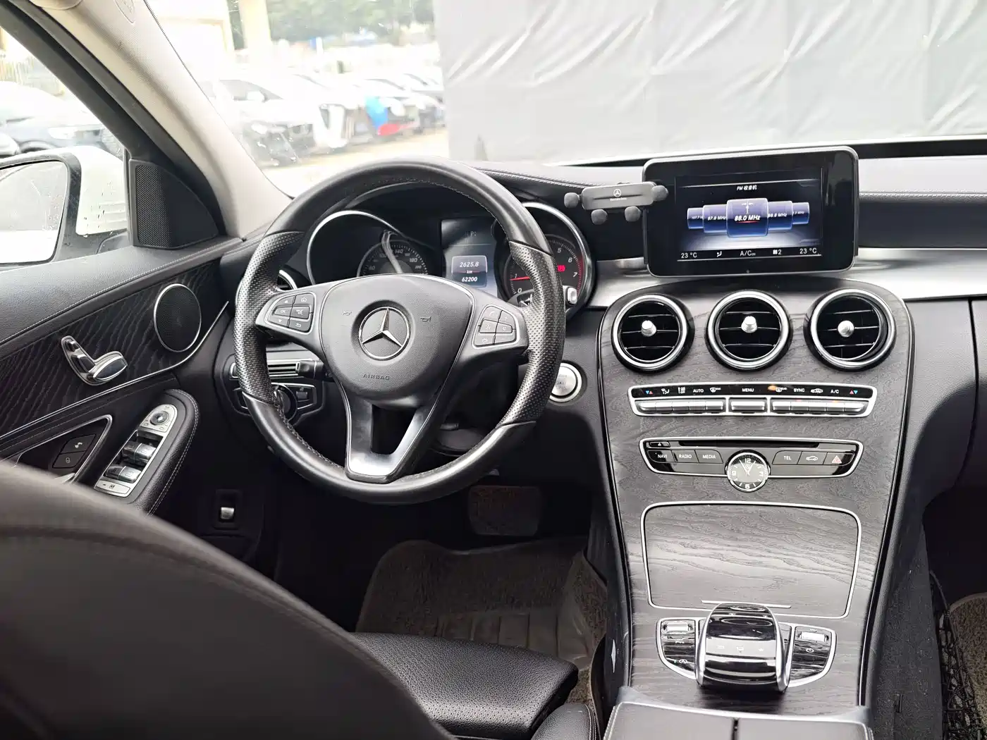 Mercedes-Benz C-Class 2016 C 180 L Sport фото 20