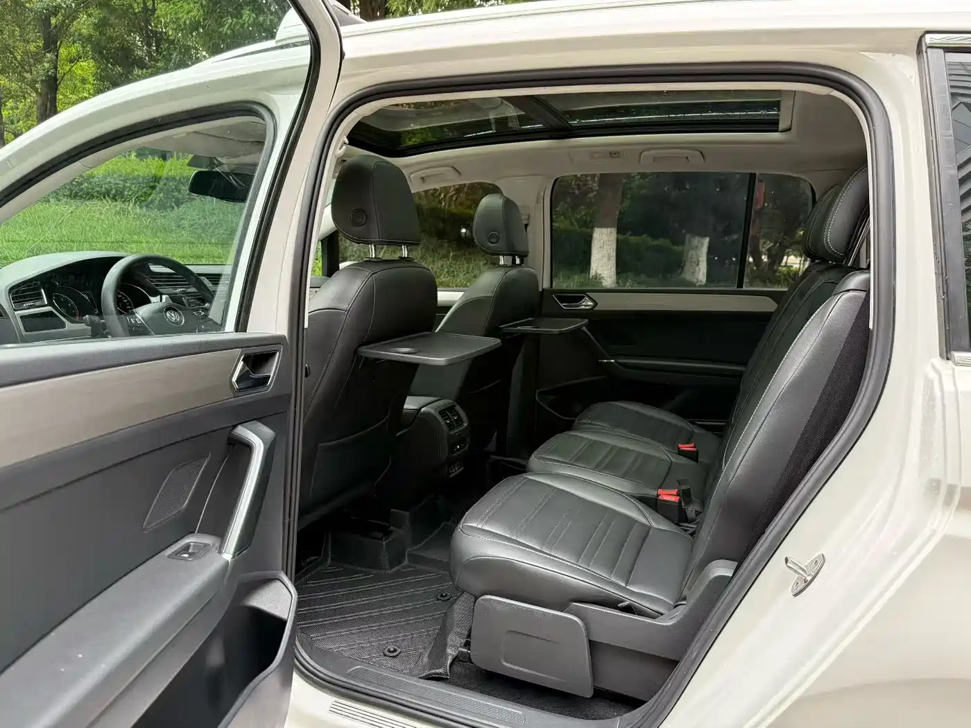 Volkswagen Touran 2018 Touran L 280TSI DSG Comfort 7-seater China V фото 8