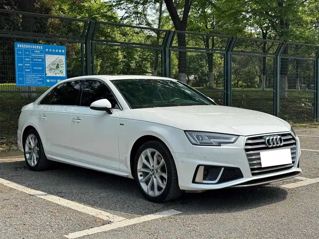 Audi A4L 2018 30th Anniversary 40 TFSI Fashion фото 9