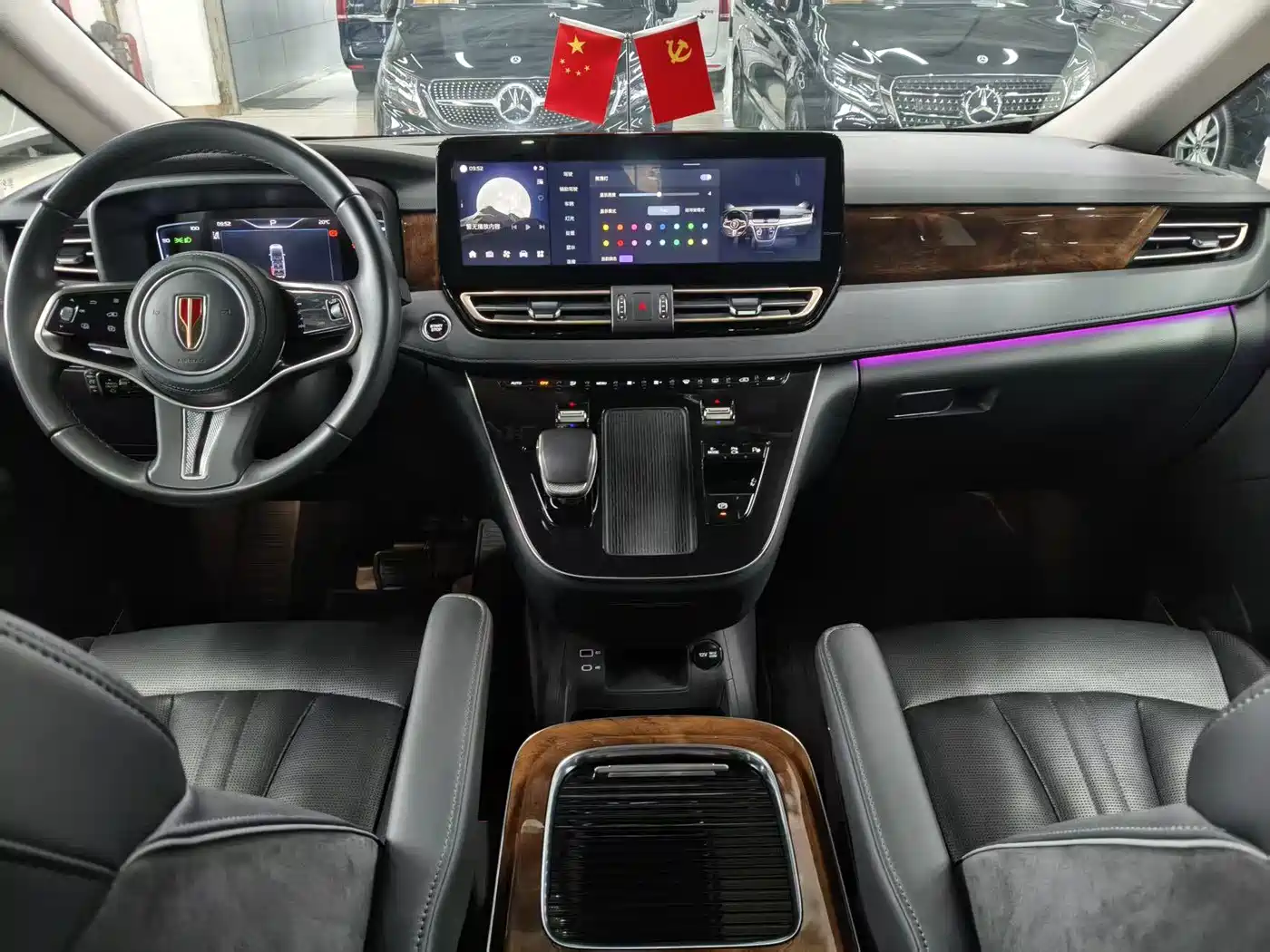 Hongqi HQ9 PHEV 2024 Model 2.0T AWD Luxury Edition фото 5