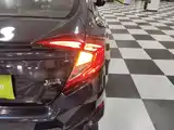 Фото 8 - Honda Civic