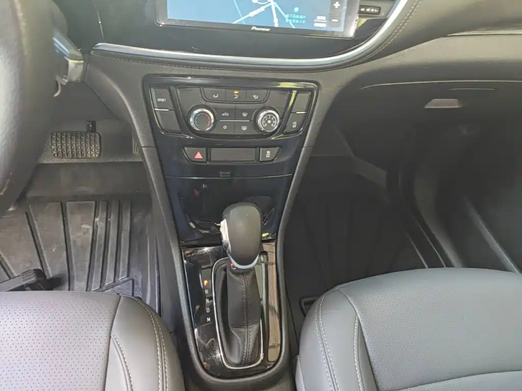 Фото 14 - Buick Encore