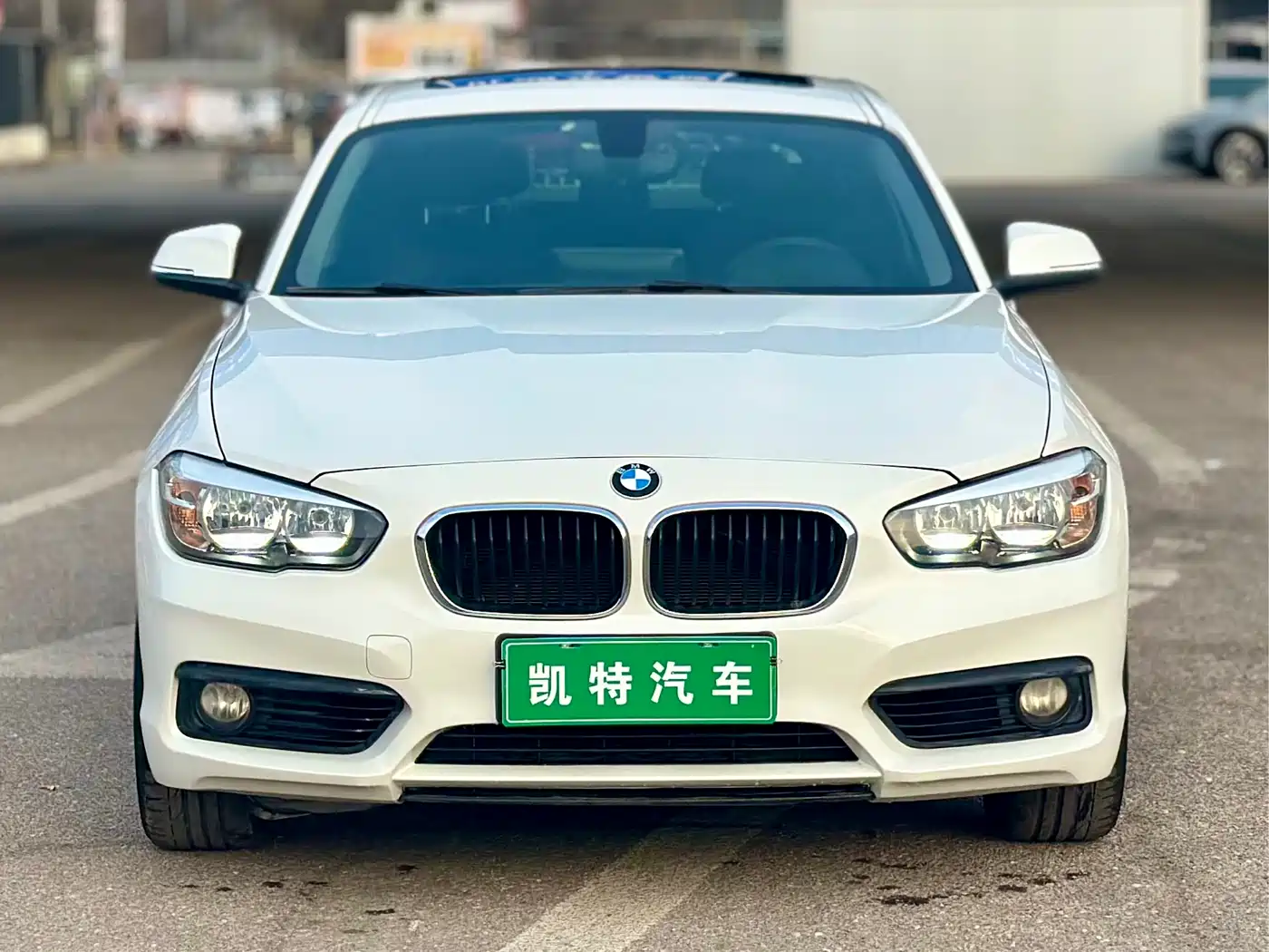 BMW 1 Series (Import) 2016 120i Leading Model фото 2