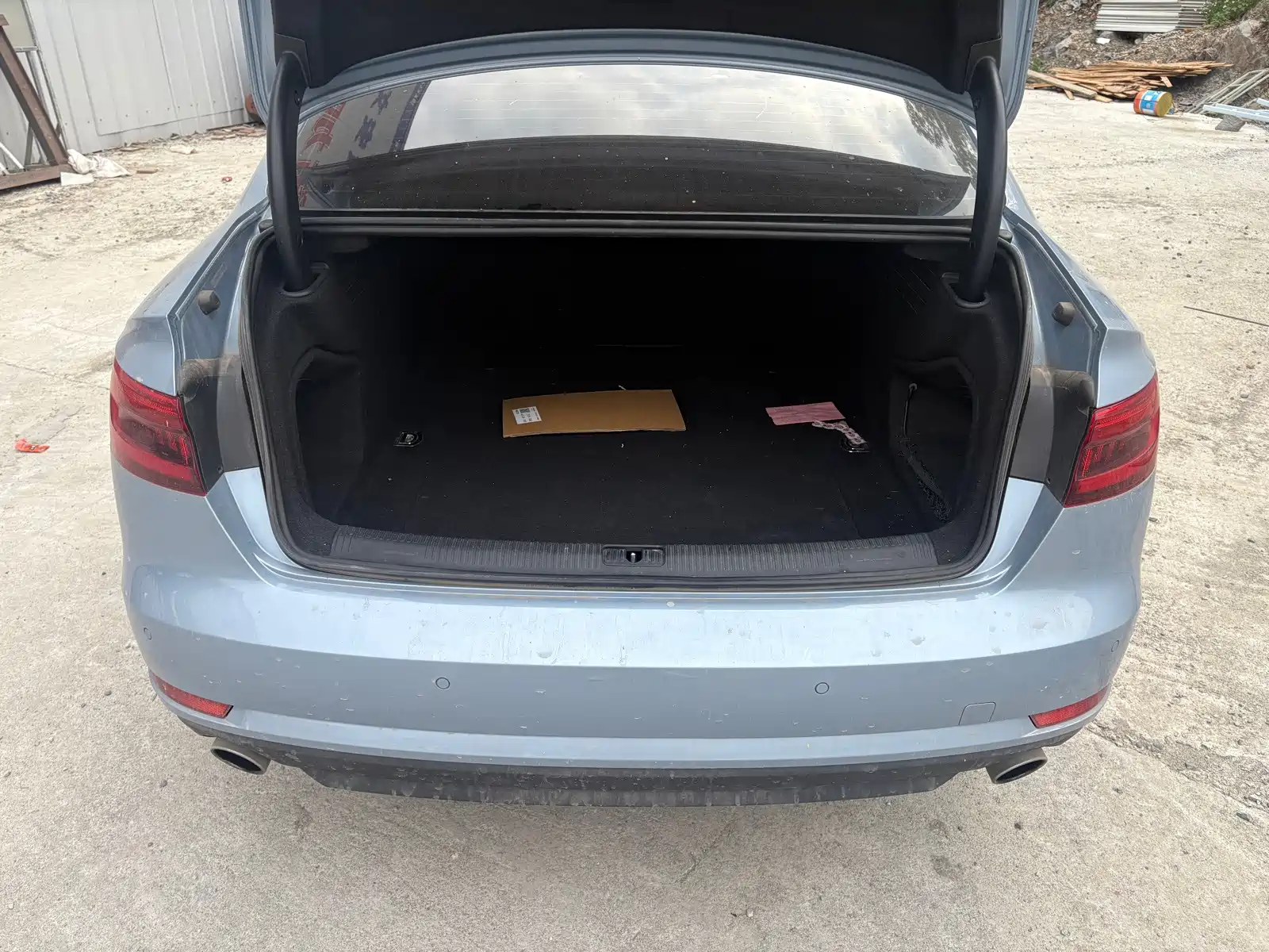 Photo 9 - Audi A4L