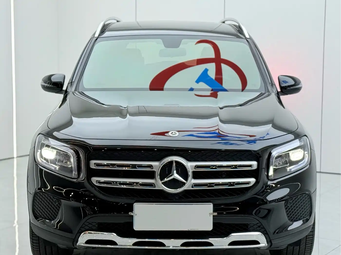 صورة 3 - Mercedes-Benz GLB