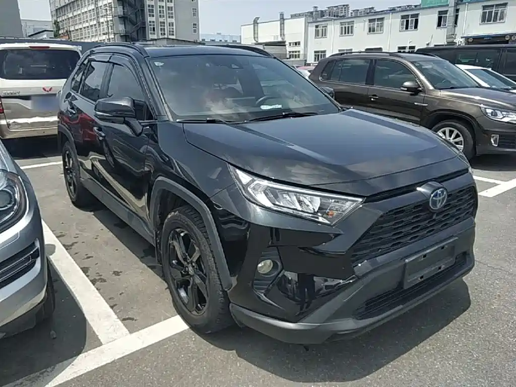 Toyota RAV4 Rongfang 2021 Hybrid 2.5L E-CVT AWD Elite PLUS Edition фото 4