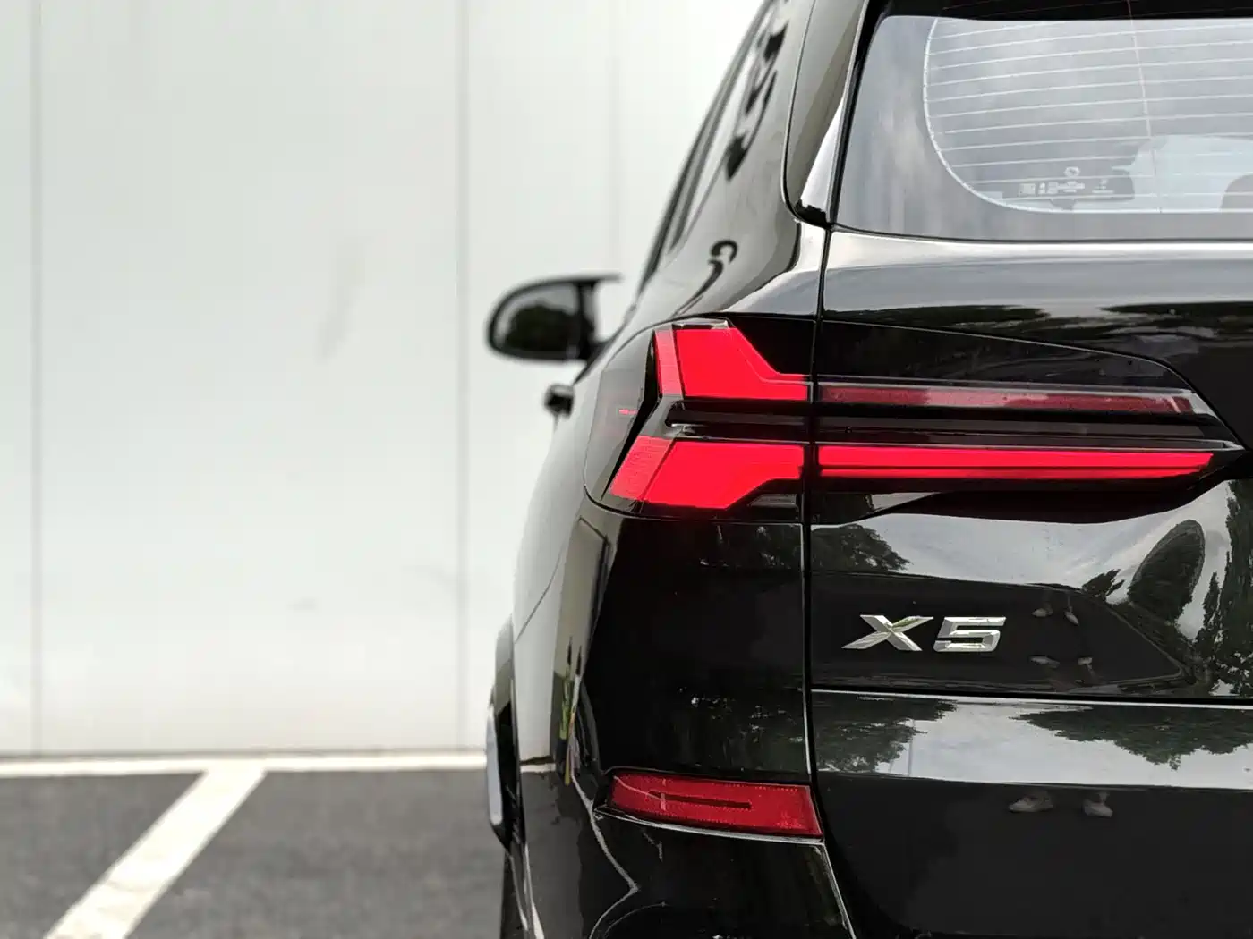 BMW X5 2023 xDrive 30Li Premium M Sport Black Night Package фото 24