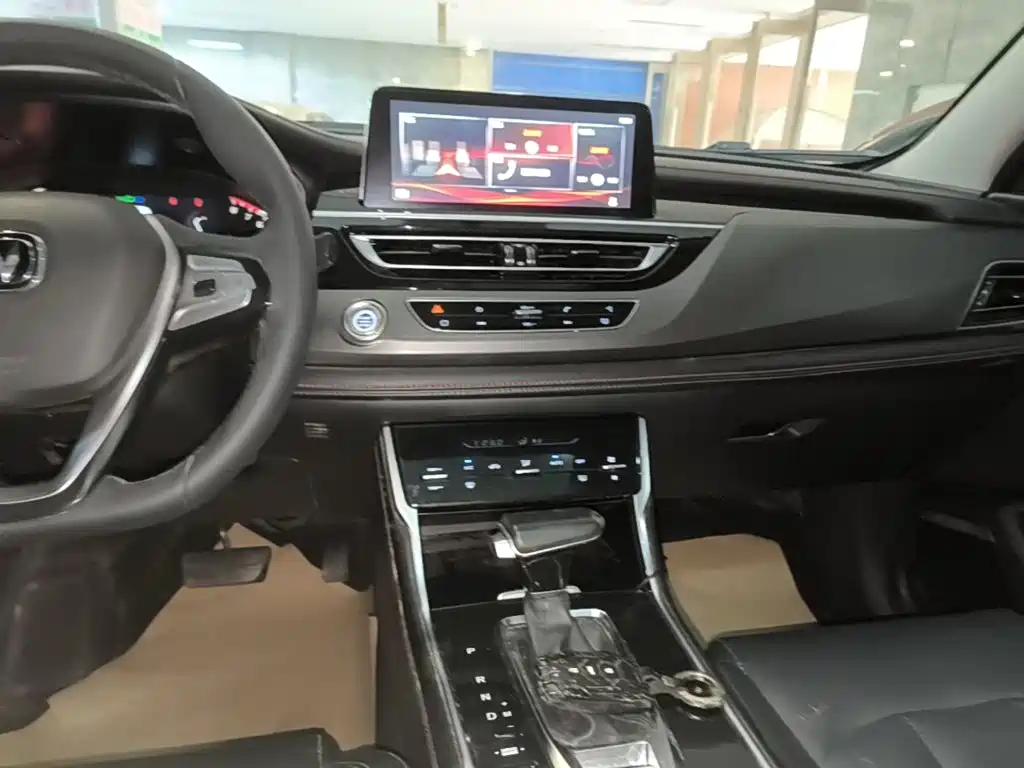 Changan CS75 2021 2021 Glory Million Edition 280T DCT Luxury