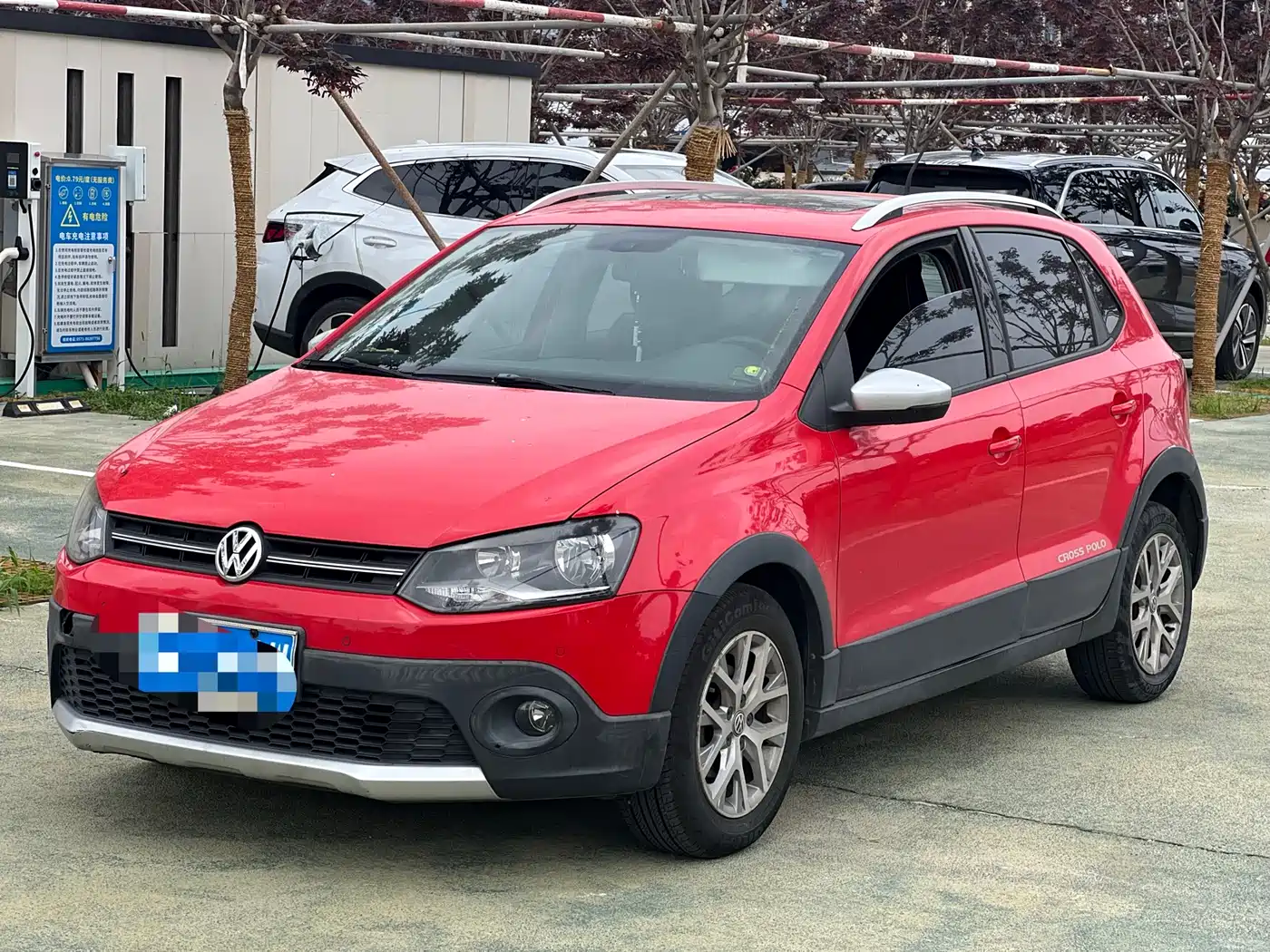 Volkswagen Polo 2014 1.6L Cross Polo Automatic