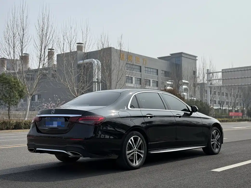 Mercedes-Benz E-Class 2021 E 260 L Sport фото 6