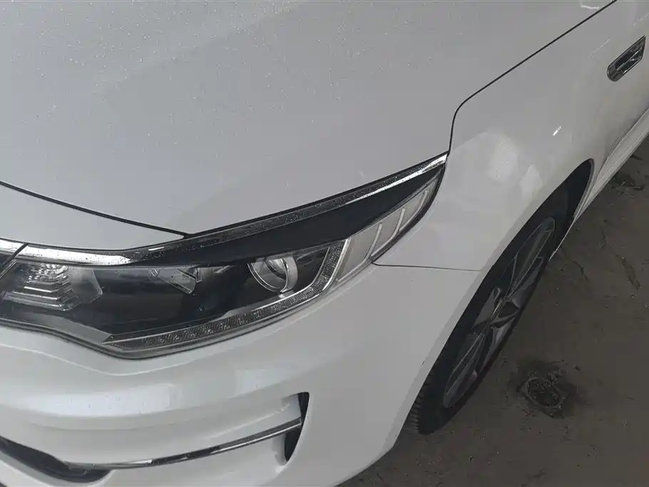 Kia K5 2016 2.0L Automatic LUX фото 5