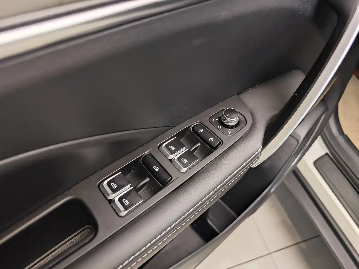 GEELY AUTOMOBILE BINYUE