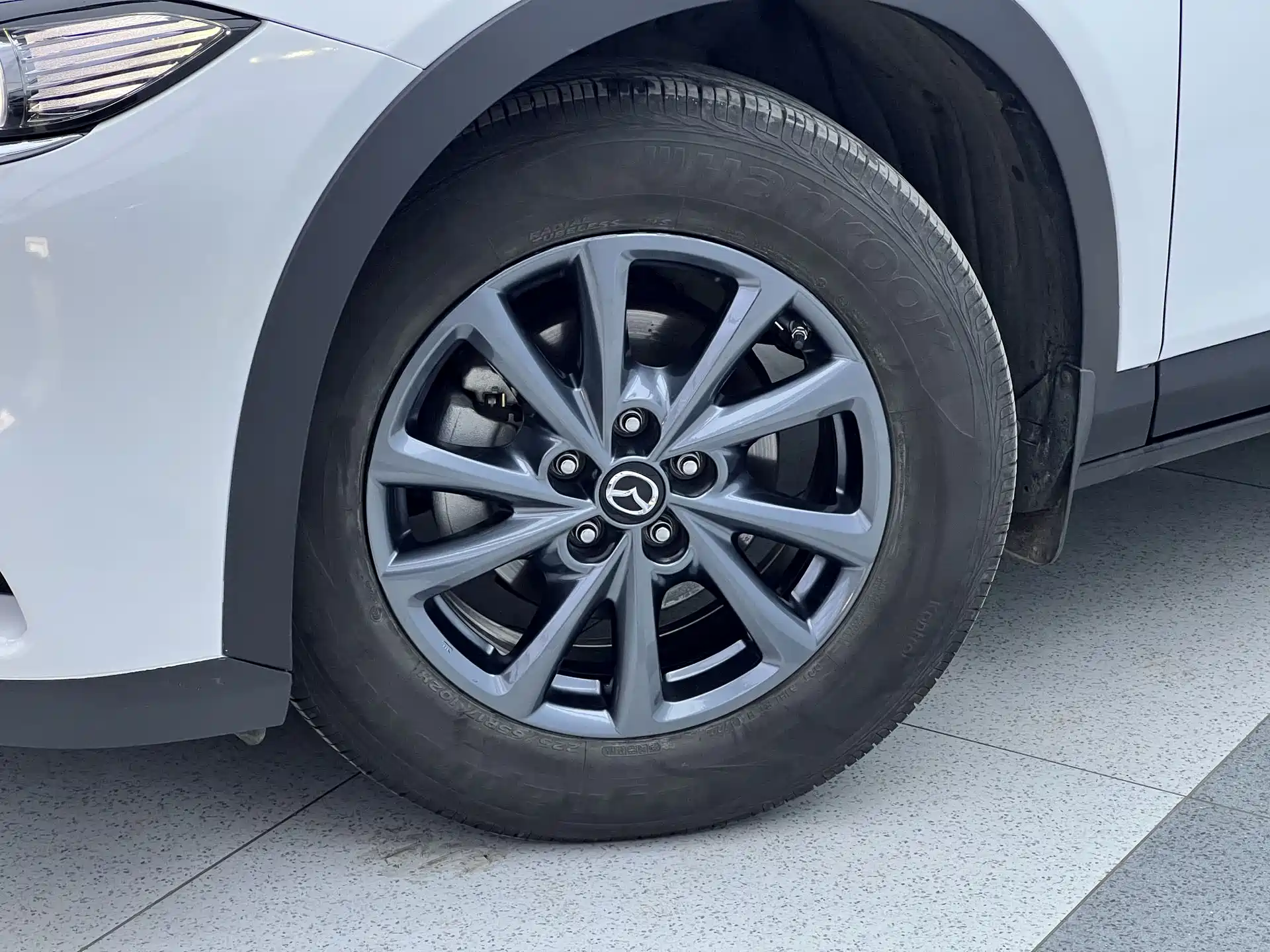Фото 2 - Mazda CX-4