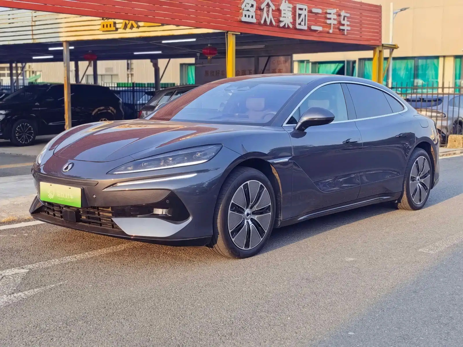 Фото 1 - Denza Z9GT