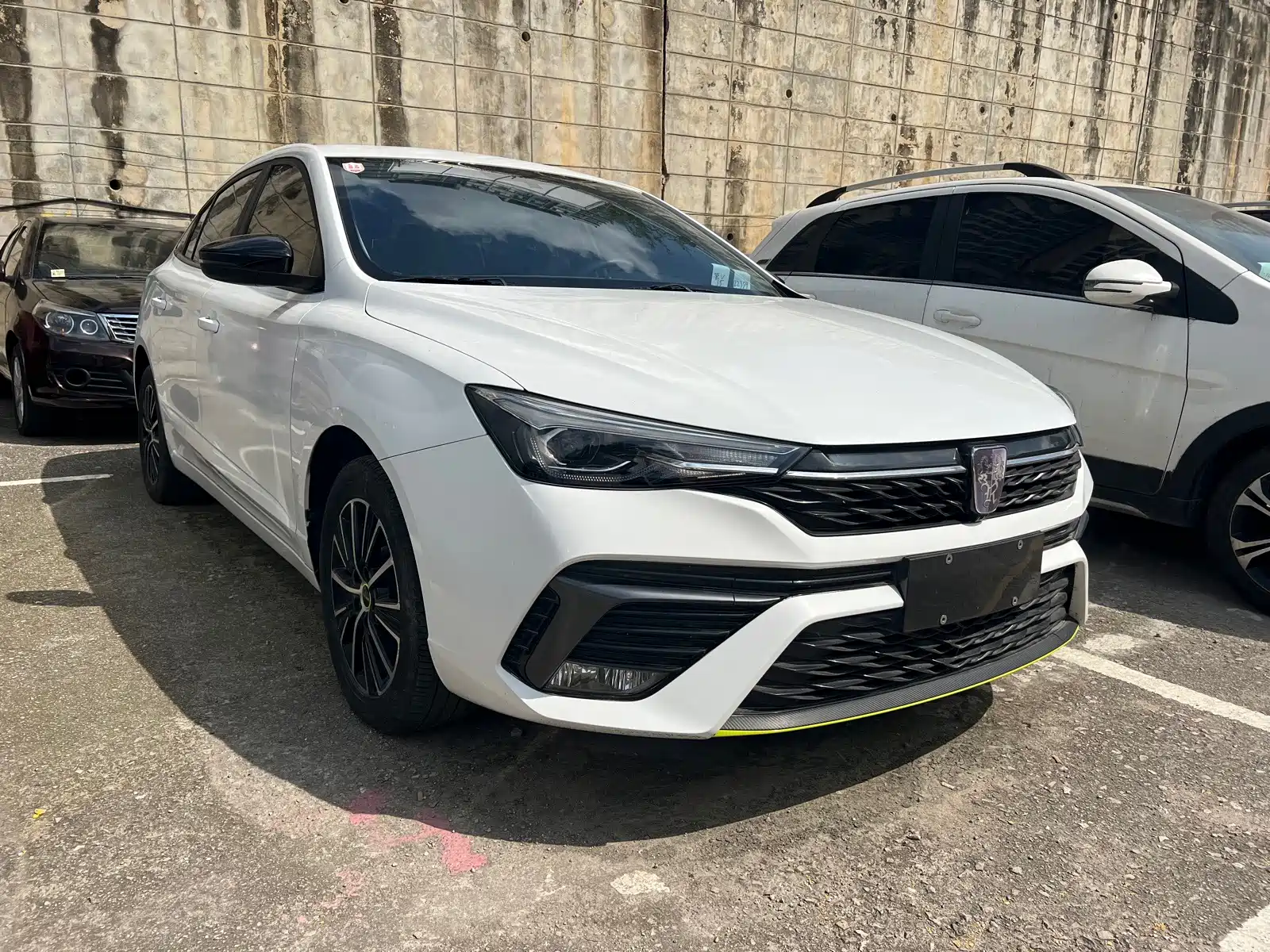 Фото 3 - Roewe i5