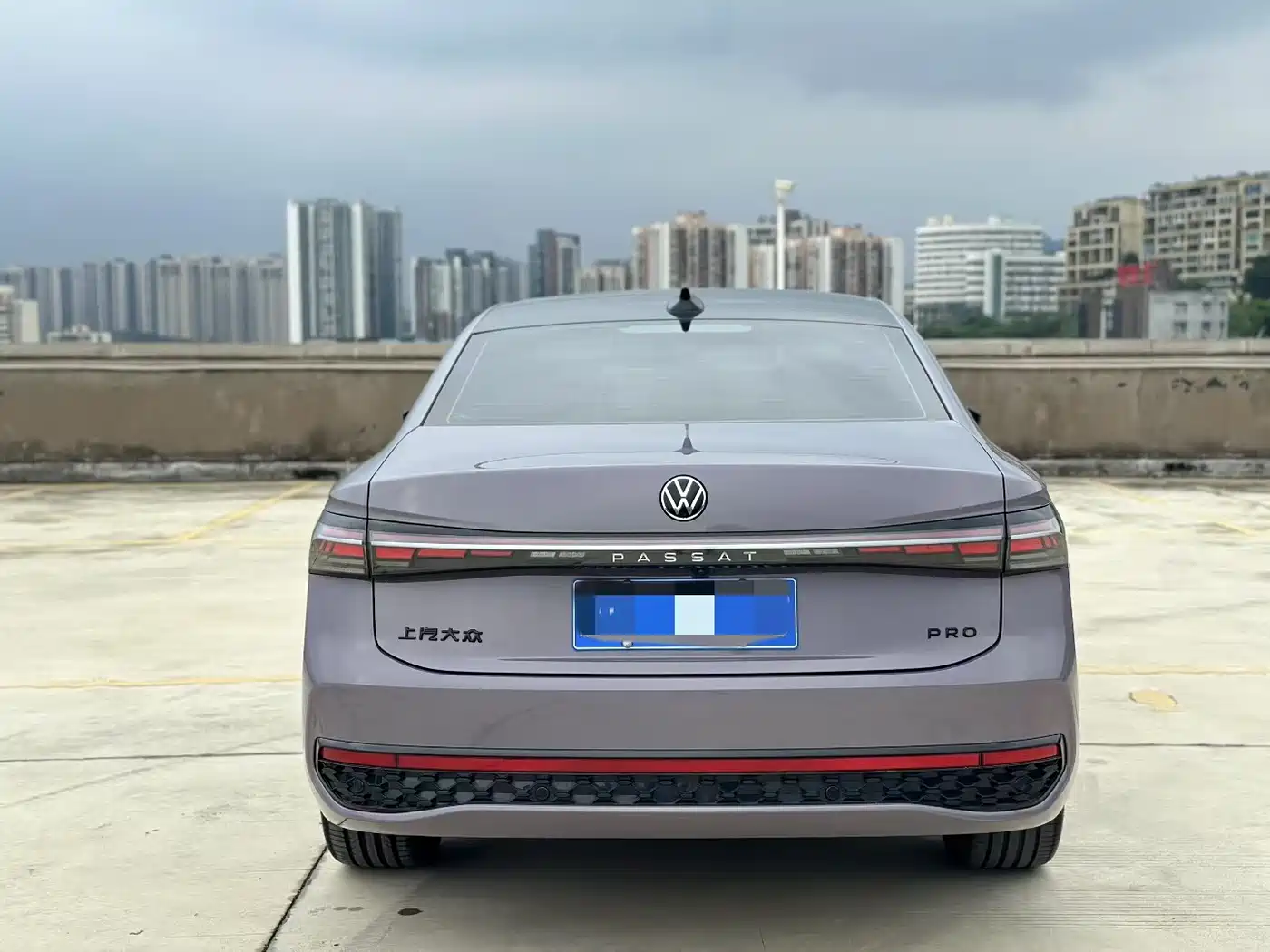 Volkswagen Passat 2025 Model Pro 380TSI Starlight Dragon Edition фото 8