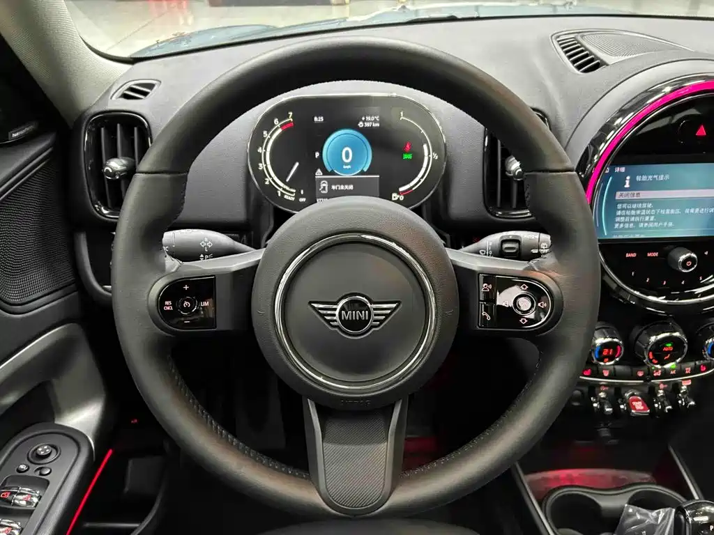 MINI COUNTRYMAN 2023 2023 Facelift 1.5T COOPER ALL4 Connoisseur