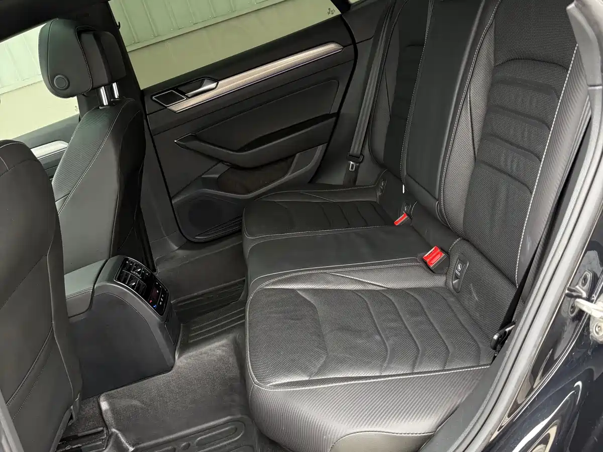 Volkswagen FAW-Volkswagen CC 2020 330TSI Glamour Version China VI фото 6