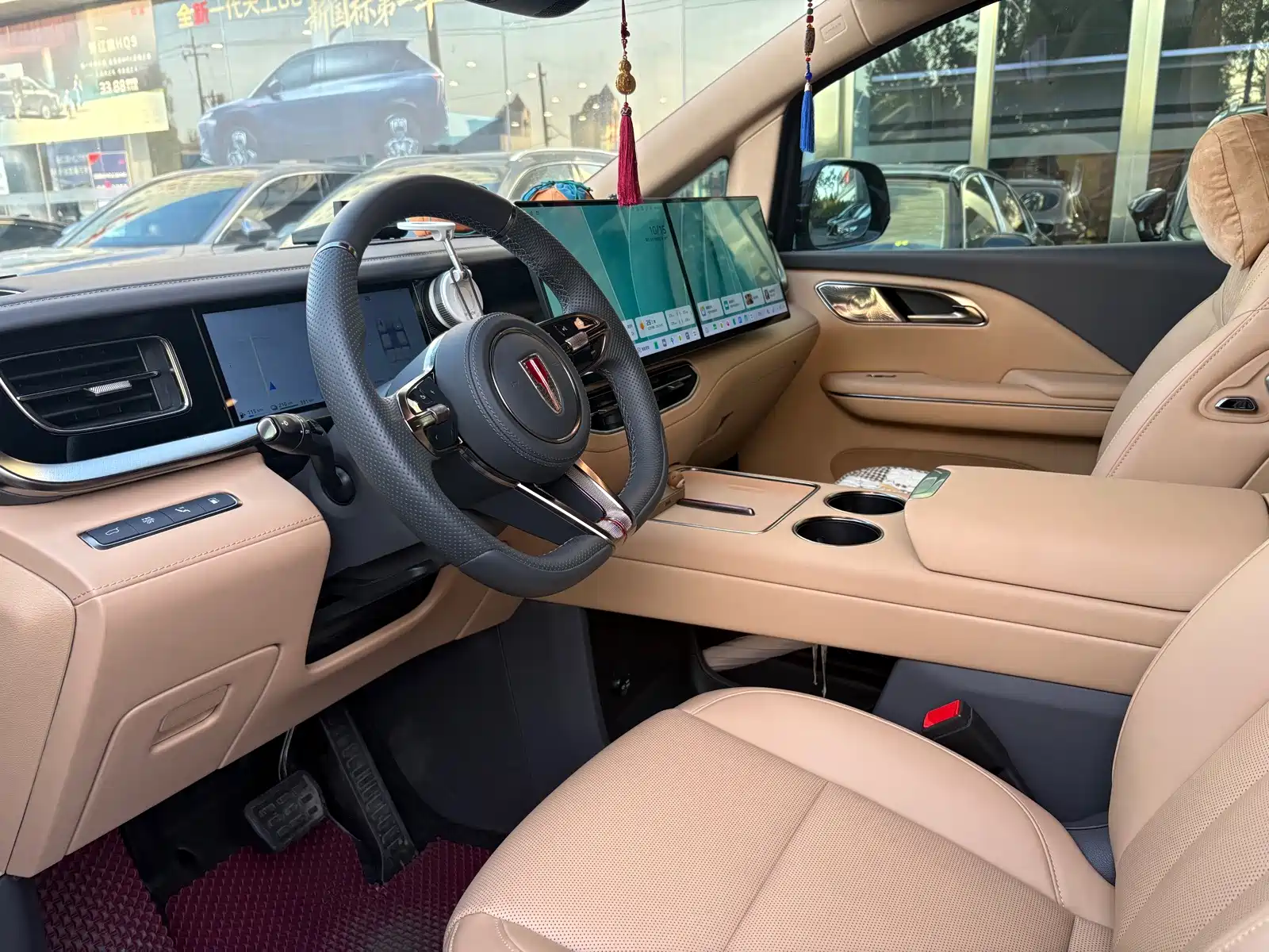 صورة 6 - Hongqi HQ9 PHEV