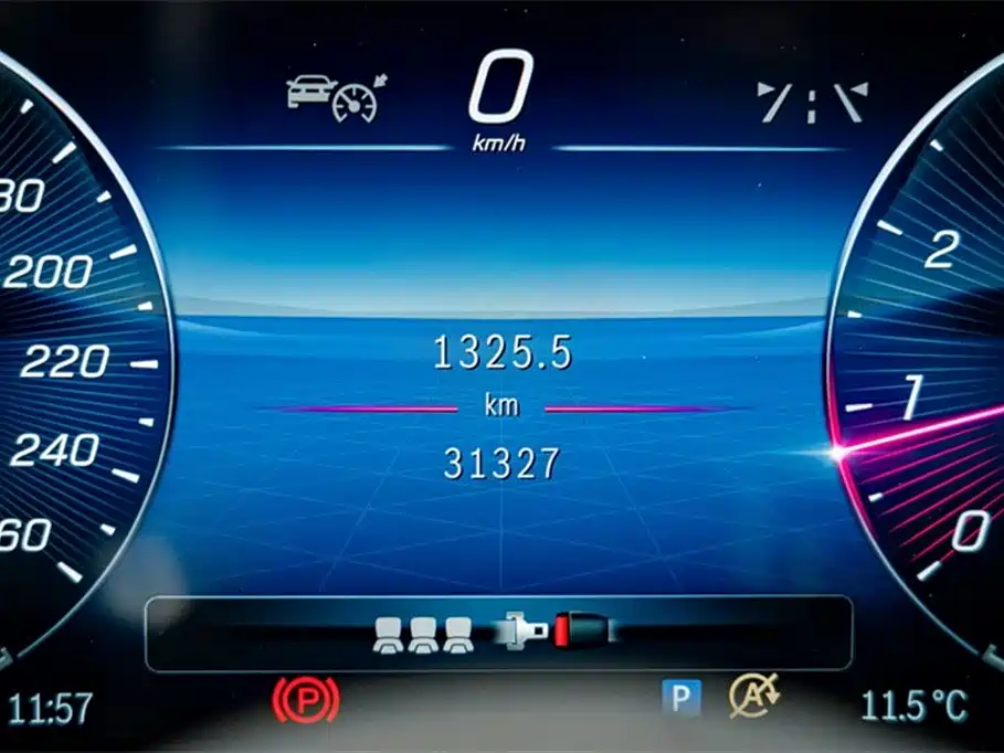 Mercedes-Benz C-Class 2023 C 260 L Night Edition Sport фото 17