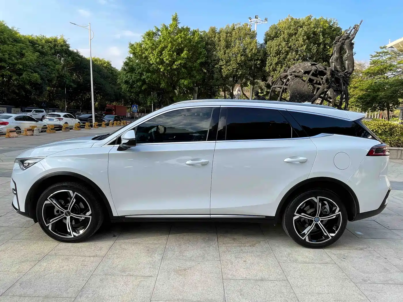 BYD Tang New Energy 2021 DM-i 112KM Honor фото 7