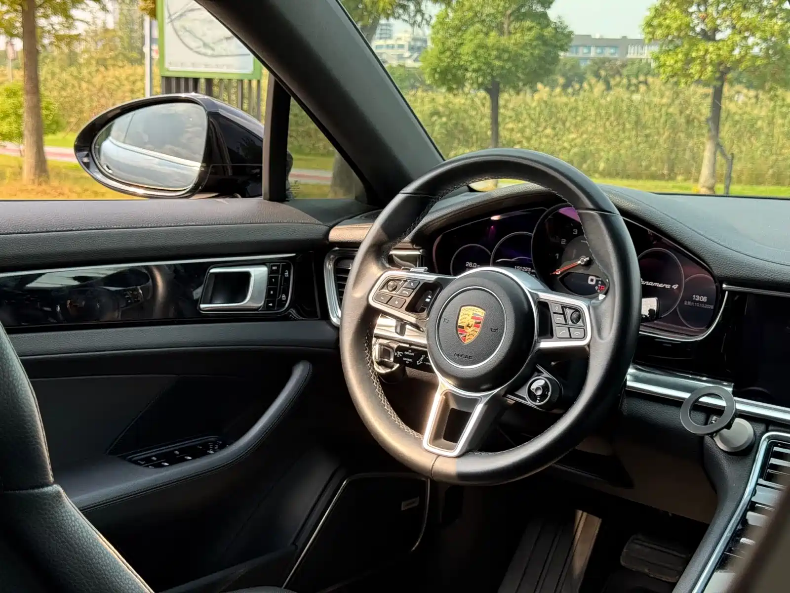 Фото 16 - Porsche Panamera