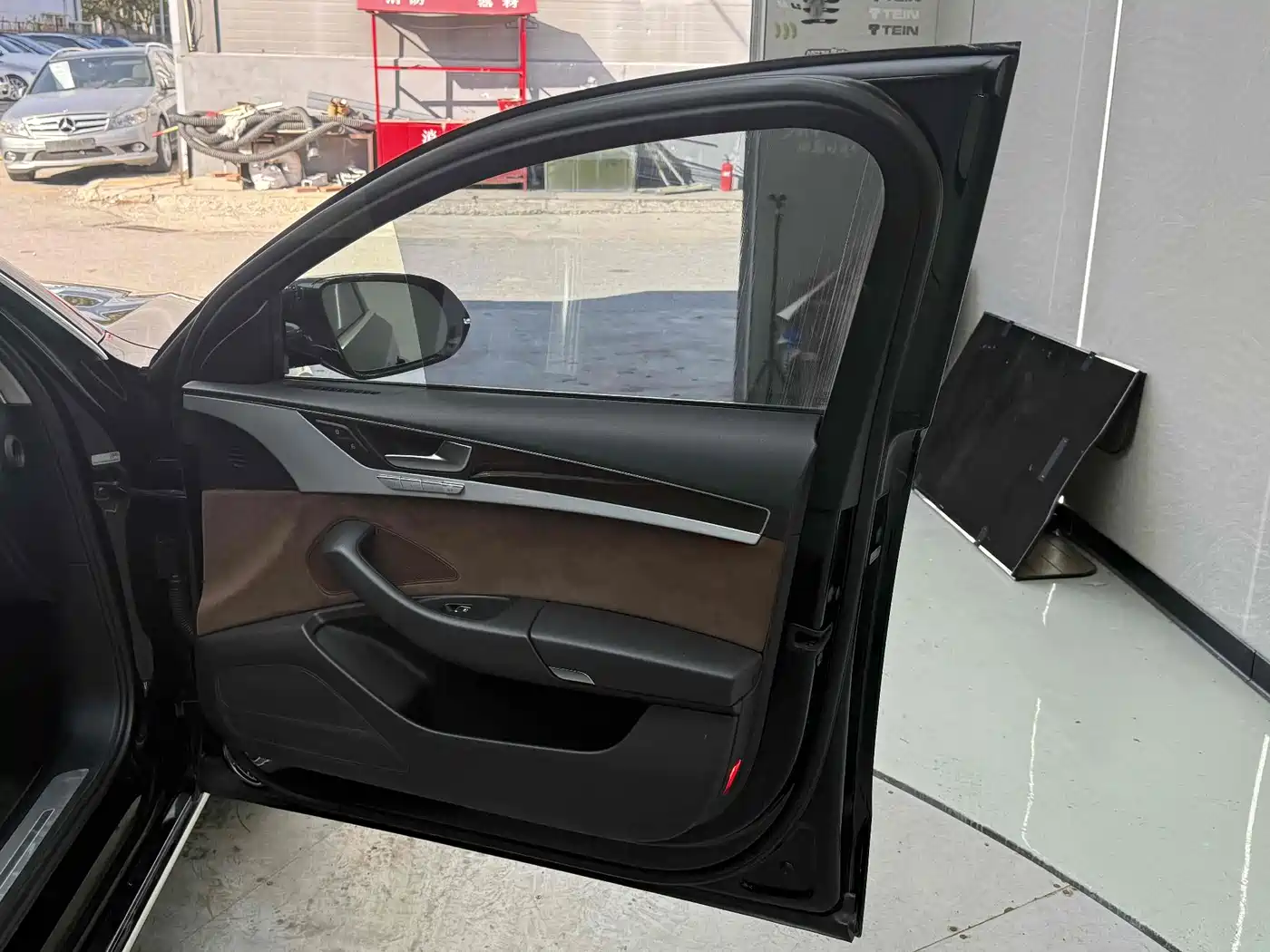 Audi A8 2013 A8L 45 TFSI quattro Comfort фото 10