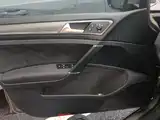 Фото 7 - Volkswagen Golf