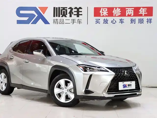 Lexus UX 2020 200 Special Edition — фото 3