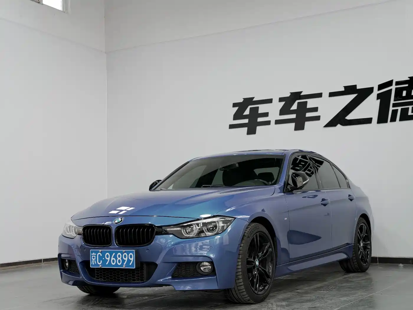 BMW 3 Series 2019 320i M Sport Black Night Edition
