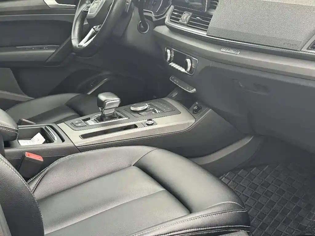 Audi Q5L 2019 2018 40 TFSI Prestige Progressive (China V)