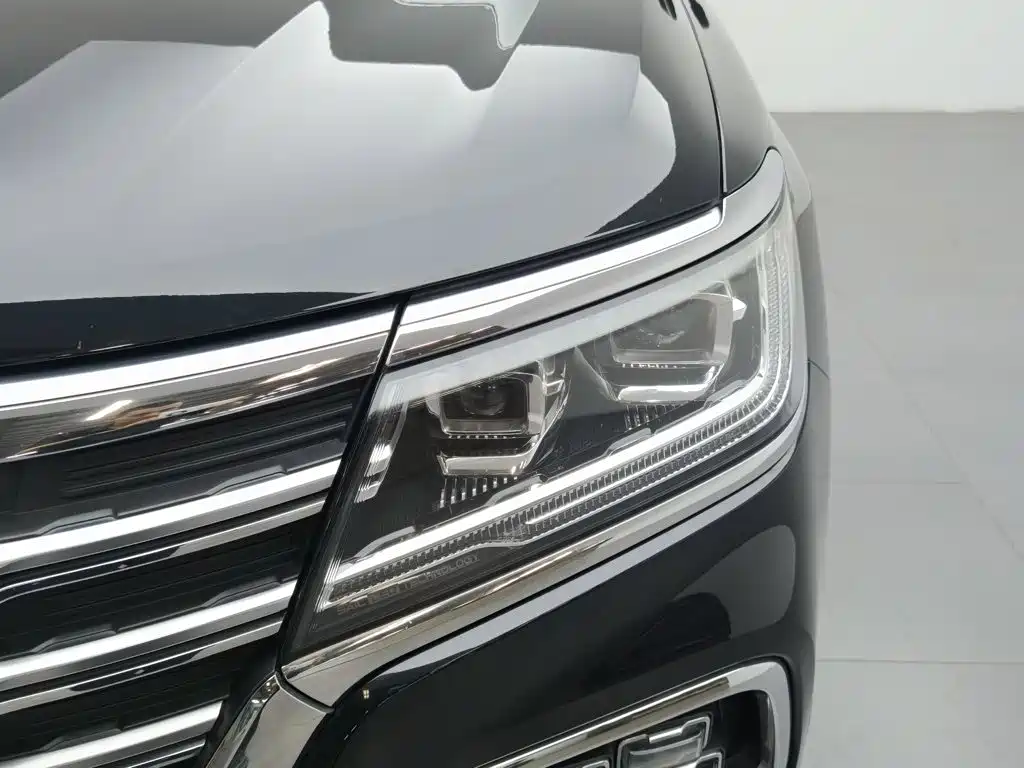 Roewe RX8 2020 2019 30T Intelligent Internet 2WD Flagship Edition