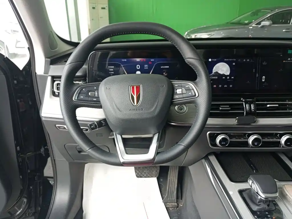 Hongqi HS5 2025 2025 2.0T 2WD Qixiang Pro