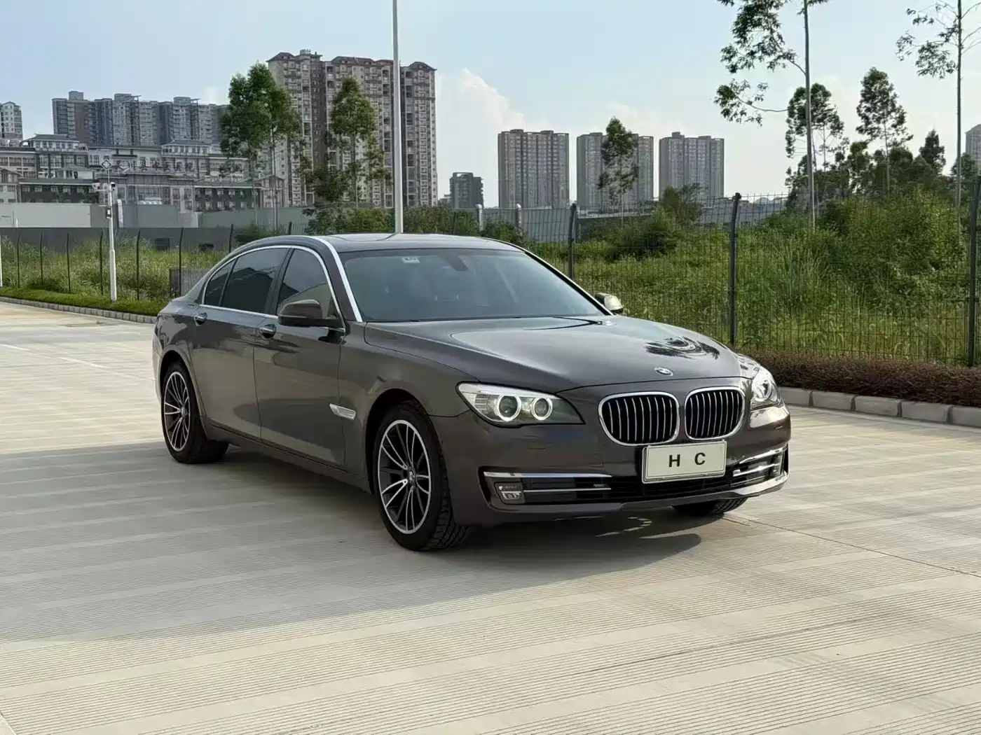 BMW 7 Series 2013 Model 730Li Luxury фото 3